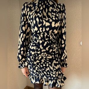 Chic Navy And Cream Patterned Long Sleeve Dress